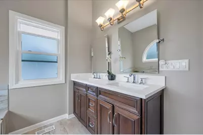 1355 Beckett Lane, Schaumburg, IL 60173 - Photo 31