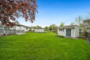 1562 White Trail, Elk Grove Village, IL 60007 - Photo 21