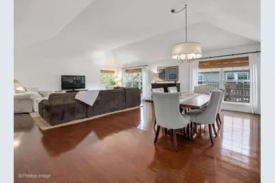 11025 Edgebrook Lane, Indian Head Park, IL 60525 - Photo 5