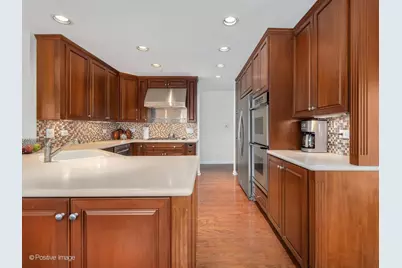 11025 Edgebrook Lane, Indian Head Park, IL 60525 - Photo 13