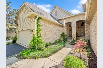 11025 Edgebrook Lane, Indian Head Park, IL 60525 - Photo 3
