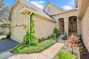11025 Edgebrook Ln, Indian Head Park, IL 60525 - Photo 3
