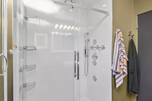 6323 N Kirkwood Ave, Chicago, IL 60646 - Photo 13