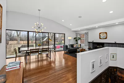 6323 N Kirkwood Avenue, Chicago, IL 60646 - Photo 7