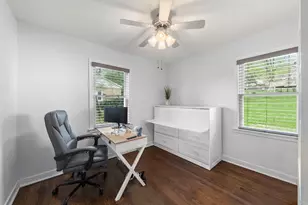 1335 College Ave, Wheaton, IL 60187 - Photo 15