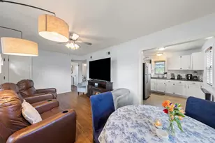 1335 College Ave, Wheaton, IL 60187 - Photo 5