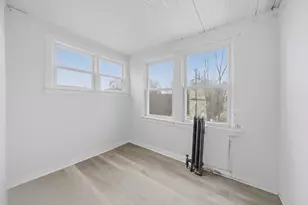 8026 S Dobson Ave, Chicago, IL 60619 - Photo 11