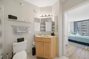 222 N Columbus Dr, Chicago, IL 60601 - Photo 11