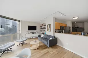 222 N Columbus Dr, Chicago, IL 60601 - Photo 7