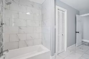 14315 S Manistee Ave, Burnham, IL 60633 - Photo 9