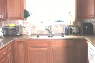 210 Circle Dr, Salem, IL 62881 - Photo 7