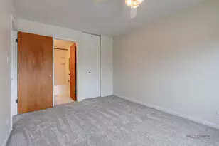 625 W Huntington Commons Rd, Mount Prospect, IL 60056 - Photo 13