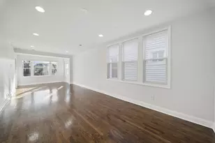 9328 S Paxton Ave, Chicago, IL 60617 - Photo 3