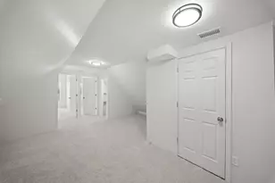 9328 S Paxton Ave, Chicago, IL 60617 - Photo 9