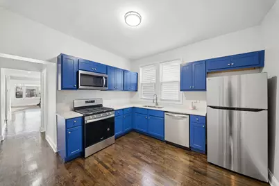 9328 S Paxton Avenue, Chicago, IL 60617 - Photo 5