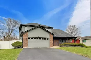 3042 E Bending Creek Trail, Crete, IL 60417 - Photo 3