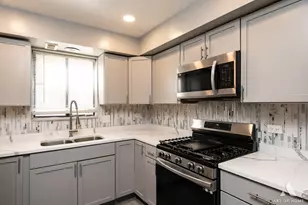 1613 Astor St, Calumet City, IL 60409 - Photo 5