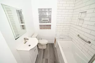 6211 N Nagle Ave, Chicago, IL 60646 - Photo 5
