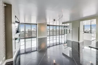 [Address not provided], Chicago, IL 60611 - Photo 3