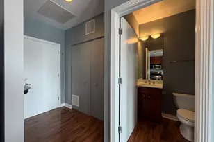 859 W Erie St, Chicago, IL 60642 - Photo 7