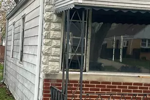 132 Geneva Ave, Bellwood, IL 60104 - Photo 3