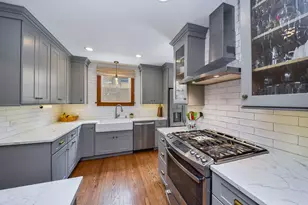 702 E Illinois St, Wheaton, IL 60187 - Photo 11