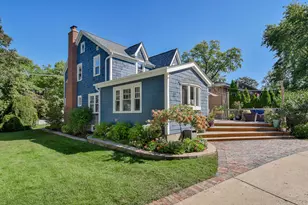 702 E Illinois St, Wheaton, IL 60187 - Photo 3