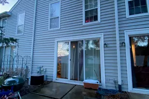 1293 Cranbrook Dr, Schaumburg, IL 60193 - Photo 11