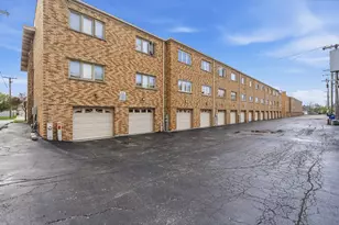 10221 S Komensky Ave, Oak Lawn, IL 60453 - Photo 21