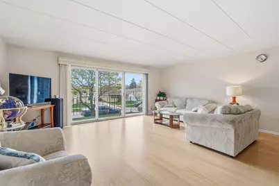 10221 S Komensky Avenue #1E, Oak Lawn, IL 60453 - Photo 3