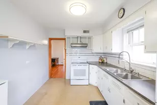 4436 S Komensky Ave, Chicago, IL 60632 - Photo 9