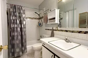 650 Murray Ln, Des Plaines, IL 60016 - Photo 15