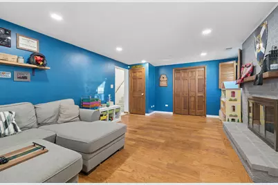 1015 E Lowden Avenue, Wheaton, IL 60189 - Photo 15