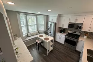 757 Grosse Pointe Cir, Vernon Hills, IL 60061 - Photo 11
