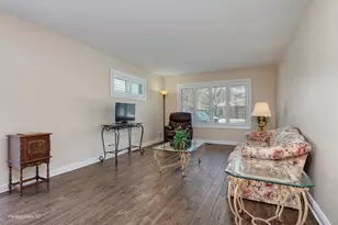1148 Fulton Dr, Streamwood, IL 60107 - Photo 9