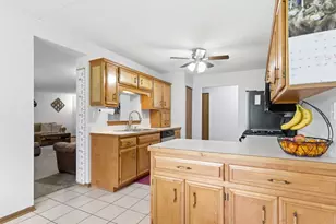 2611 Essington Rd, Joliet, IL 60435 - Photo 7