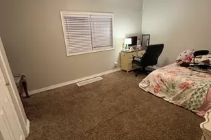 1424 N 14th St, Dekalb, IL 60115 - Photo 11