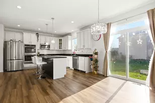 12404 S Blue Water Pkwy, Plainfield, IL 60585 - Photo 11