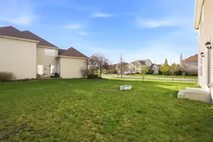 12404 S Blue Water Pkwy, Plainfield, IL 60585 - Photo 33