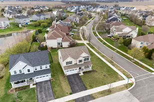 12404 S Blue Water Pkwy, Plainfield, IL 60585 - Photo 3