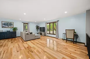 122 Mattek Ave, Dekalb, IL 60115 - Photo 7