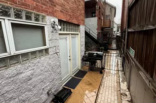 1423 W Walton St, Chicago, IL 60642 - Photo 19