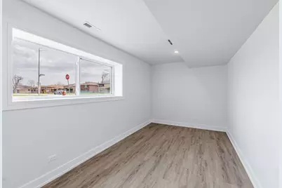 718 E 152nd Street, Phoenix, IL 60426 - Photo 13