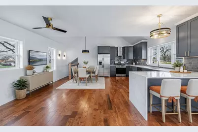 718 E 152nd Street, Phoenix, IL 60426 - Photo 5