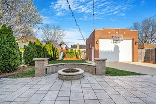 1907 Portsmouth Ave, Westchester, IL 60154 - Photo 41