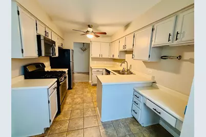 184 Brook Lane #350, Vernon Hills, IL 60061 - Photo 5