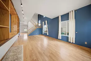 688 S Shannon Dr, Romeoville, IL 60446 - Photo 3