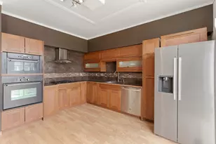 688 S Shannon Dr, Romeoville, IL 60446 - Photo 9