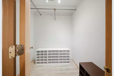 688 S Shannon Drive, Romeoville, IL 60446 - Photo 17