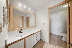 688 S Shannon Dr, Romeoville, IL 60446 - Photo 15